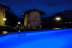 traumhafter glasklarer Pool - Viola - Top-Hundeurlaub