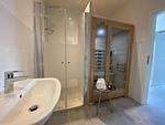 Badezimmer - Kuh Blick Ferienhaus Sehestedt - Top-Hundeurlaub
