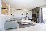 TV und Kamin im Wohnbereich - Ferienwohnung Luv - Top-Hundeurlaub