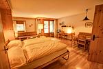 Wohnzimmer - 1-Zimmerwohnung 106 Typ B - Top-Hundeurlaub