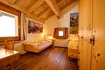 Schlafzimmer - 2-Zimmerwohnung 301 Typ E - Top-Hundeurlaub