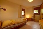 Schlafzimmer - 2-Zimmerwohnung 410 Typ E - Top-Hundeurlaub
