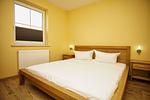 Schlafzimmer - FeWo2:Terrasse,Sauna,Schwimmbad - Top-Hundeurlaub