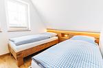 Schlafzimmer 1 Haus im Glück links - Haus im Glück links - Top-Hundeurlaub