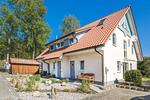 Fassade / Eingang - Ferienwohnung Inselzeit auf 2 Etagen mit Strandkorb und Balkon - Top-Hundeurlaub