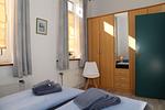 Schlafzimmer - Uttumer Mühle: Aletta - Top-Hundeurlaub