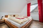 Schlafzimmer - Uferpromenade Whg. OG (5) - Top-Hundeurlaub