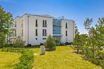 Fassade / Eingang - Ferienwohnung Haffkoje Fitness, Sauna und Kinderspielbereich - Top-Hundeurlaub