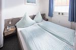 Schlafzimmer - Haus Bielefeld Ferienwohnung 13 - Top-Hundeurlaub