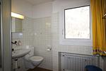 Badezimmer - Residenza Lagrev - 1 Zimmerwohnung Nr. 118 - Typ 12B - 1. Etage - Ost - Top-Hundeurlaub