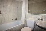 Badezimmer - Residenza Lagrev - 1 Zimmerwohnung Nr. 103 - Typ 12B - 1. Etage - Süd - Top-Hundeurlaub