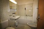 Badezimmer - Residenza Lagrev - 1 ½ Zimmerwohnung  Nr. 011 - Typ 15A - Hochparterre - N/W - Top-Hundeurlaub