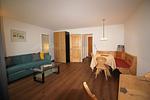 Wohnzimmer - Residenza Lagrev - 2 Zimmerwohnung Nr. 005 - Typ 21A - Hochparterre - Süd - Top-Hundeurlaub