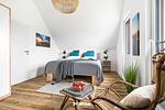 Schlafzimmer - Ferienhaus Nordseeresort 77 Haus am See Büsum - Top-Hundeurlaub