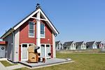 Fassade / Eingang - Ferienhaus Nordseeresort 83 Huus Wattkieker Büsum - Top-Hundeurlaub