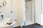 Badezimmer - Ferienwohnung FÖRDEBEACH Solitüde - Top-Hundeurlaub