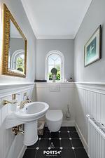 Gäste-WC - Ferienhaus Reethüs Schleiblick Selk - Top-Hundeurlaub