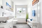 Badezimmer - Ferienwohnung Nordseeresort 12b Zweite Heimat Büsum - Top-Hundeurlaub