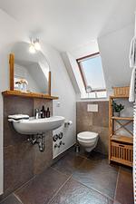 Badezimmer - Ferienwohnung Ostseedomizil II Steinberg - Top-Hundeurlaub