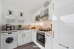 Küche / Küchenzeile - Ferienwohnung Ahoi Lodge Olpenitz - Top-Hundeurlaub