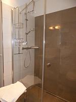 Badezimmer - Ferienwohnung Sterntaucher, App. 14 Olpenitz - Top-Hundeurlaub