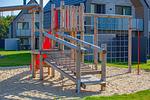 Spielanlage - Ferienhaus Haus Berg-Ahorn Büsum - Top-Hundeurlaub
