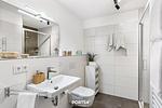 Badezimmer - Ferienwohnung Hafenflair 1, App. 2 Olpenitz - Top-Hundeurlaub