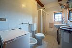 sauberes Badezimmer mit Dusche, Bidet ud Waschmaschine - Rustico Ciabott - Top-Hundeurlaub