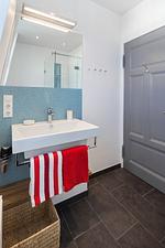 Badezimmer - Kapitänshaus 1935 - Top-Hundeurlaub