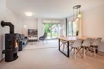 Wohnzimmer - Ferienhaus Haffglück mit Sauna, Kamin und Terrasse mit Haffblick - Top-Hundeurlaub