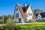 Hauptansicht - Ferienhaus Haff-Sommer mit Kamin, Sauna und Terrasse - Top-Hundeurlaub