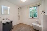 Badezimmer - Ferienhaus Im Kiefernwäldchen mit Sauna, Kamin und Terrasse - Top-Hundeurlaub