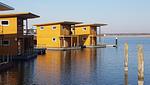 Hauptansicht - Floating Houses - schwimmende Ferienhäuser in Kröslin - Haus 1 - Top-Hundeurlaub