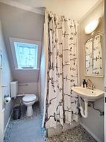 Badezimmer - Ferienhaus Leni Wesselburen - Top-Hundeurlaub