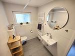 Badezimmer - Ferienhaus Leni Wesselburen - Top-Hundeurlaub