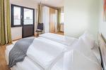 Schlafzimmer - Haus Coordes Wohnung 1 - Top-Hundeurlaub