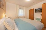 Schlafzimmer - Ferienwohnung Meerweh mit Balkon und nur 200 m zum Meer - Top-Hundeurlaub