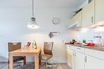 Küche / Küchenzeile - Ferienwohnung Hafenschlösschen Büsum - Top-Hundeurlaub