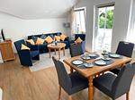 Wohnzimmer - FeWo09: zentrums- und strandnah, Balkon - Top-Hundeurlaub