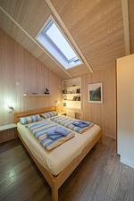 Schlafzimmer mit Doppelbett - Ferienhaus Wellnessoase - Top-Hundeurlaub