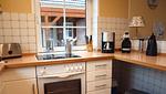 Küche / Küchenzeile - Ferienhaus Haus am Harlepad - Top-Hundeurlaub