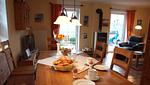 Küche / Küchenzeile - Ferienhaus Haus am Harlepad - Top-Hundeurlaub