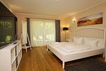 Schlafzimmer - FeWo 02: Terrasse,Sauna,Schwimmbad - Top-Hundeurlaub