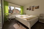 Schlafzimmer - Ferienwohnung Dat Ferienhus Norddeich Whg. 7 - Top-Hundeurlaub