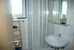 Badezimmer - Nurdachhaus FUXBAU - Top-Hundeurlaub