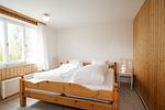 Schlafzimmer mit Doppelbett - Apartment Speer - Top-Hundeurlaub