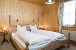 Weiteres Schlafzimmer mit Doppelbett - Chalet Theresia - Top-Hundeurlaub