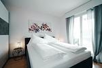 Schlafzimmer mit gemütlichem Doppelbett - Apartment Panoramablick - Top-Hundeurlaub