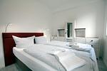 Schlafzimmer 2 mit Doppelbett 1,40x2m - Strandstraße 18c, Whg. 7, Haus Paul - Top-Hundeurlaub