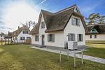 Fassade / Eingang - Ferienhaus Örnie mit Sauna, Kamin und Sonnenterrasse - Top-Hundeurlaub
